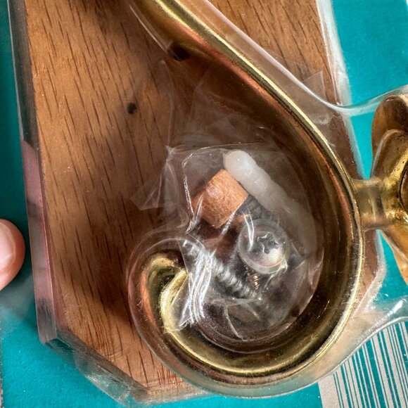 Vintage Metal Hook with Solid Oak Back Plate - New Old Stock - Picture 7 of 9